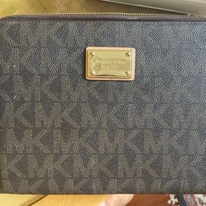 iPad case wallet